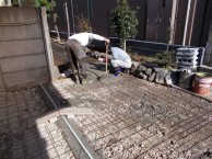 台風で壊れてしまった万年塀をフェンスにお取替え 台風で壊れてしまった万年塀をフェンスにお取替え